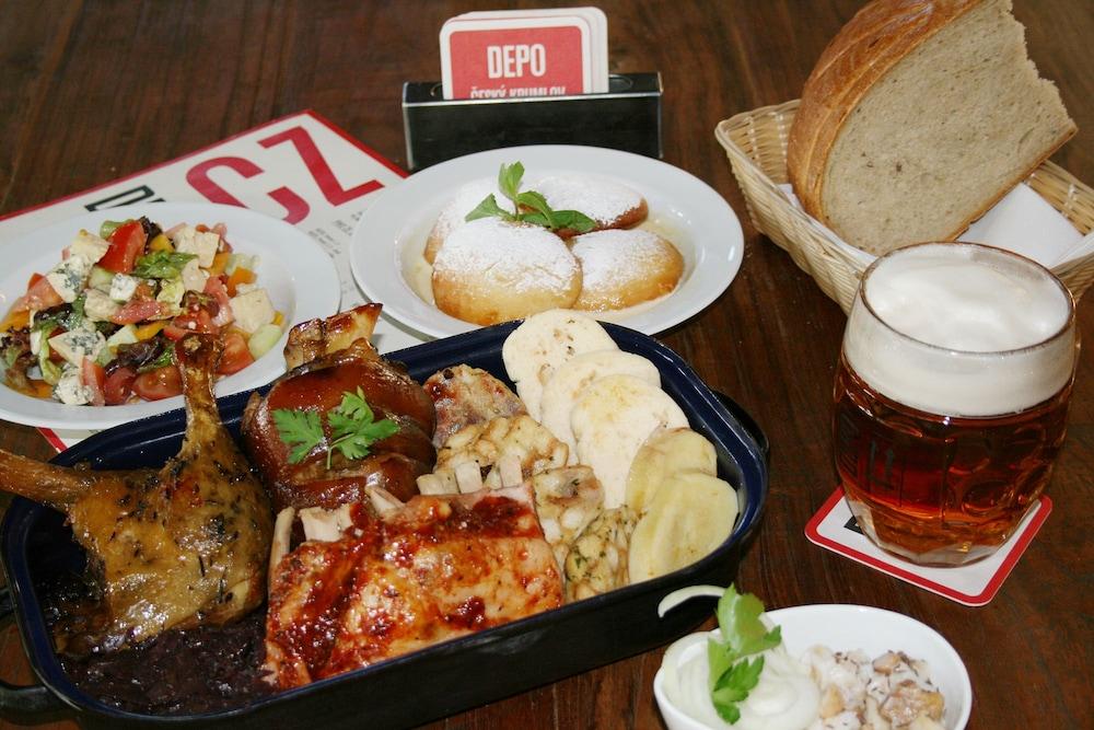 Hotel Latran Czeski Krumlow Zewnętrze zdjęcie