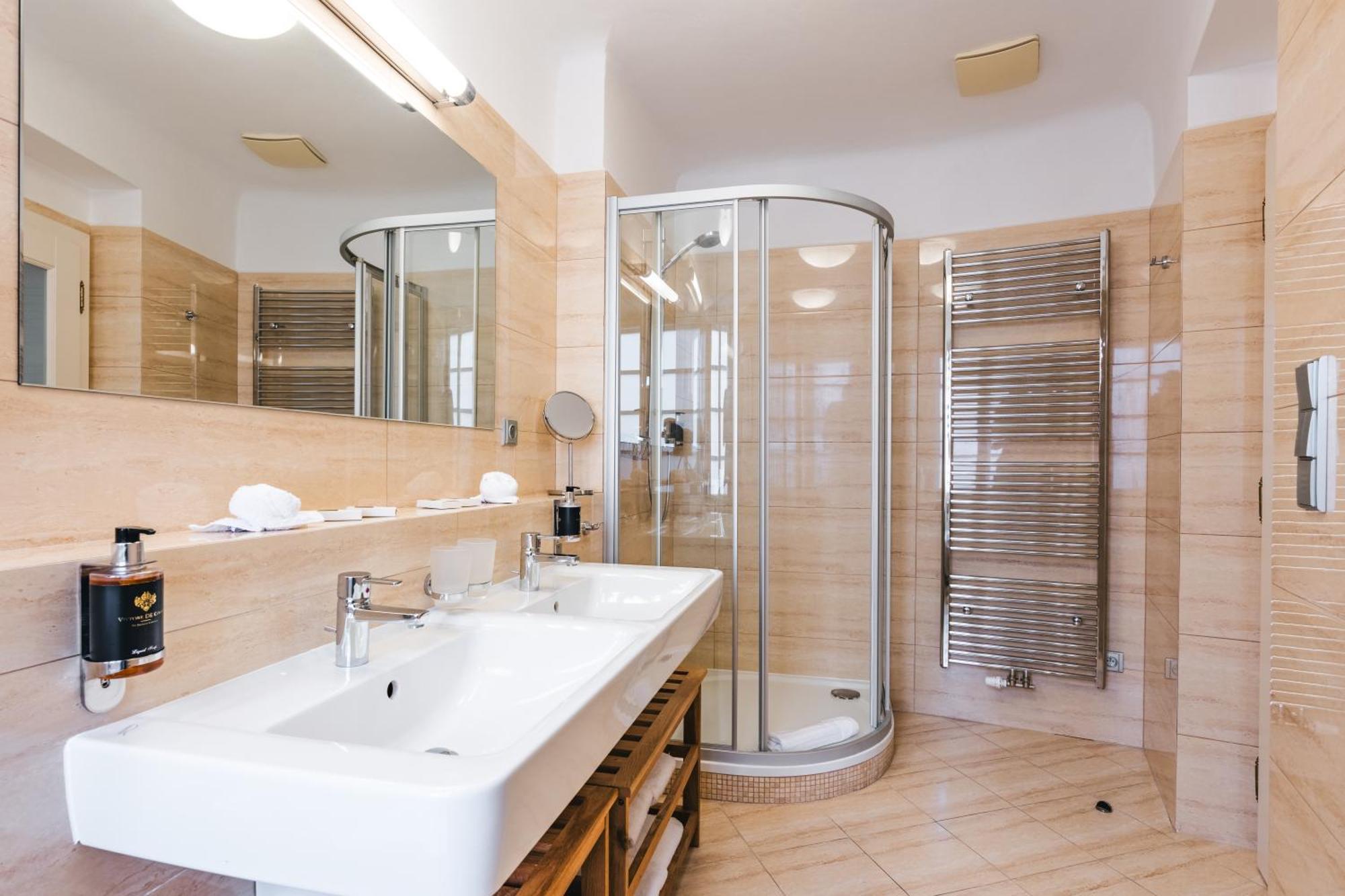 Hotel Latran Czeski Krumlow Zewnętrze zdjęcie