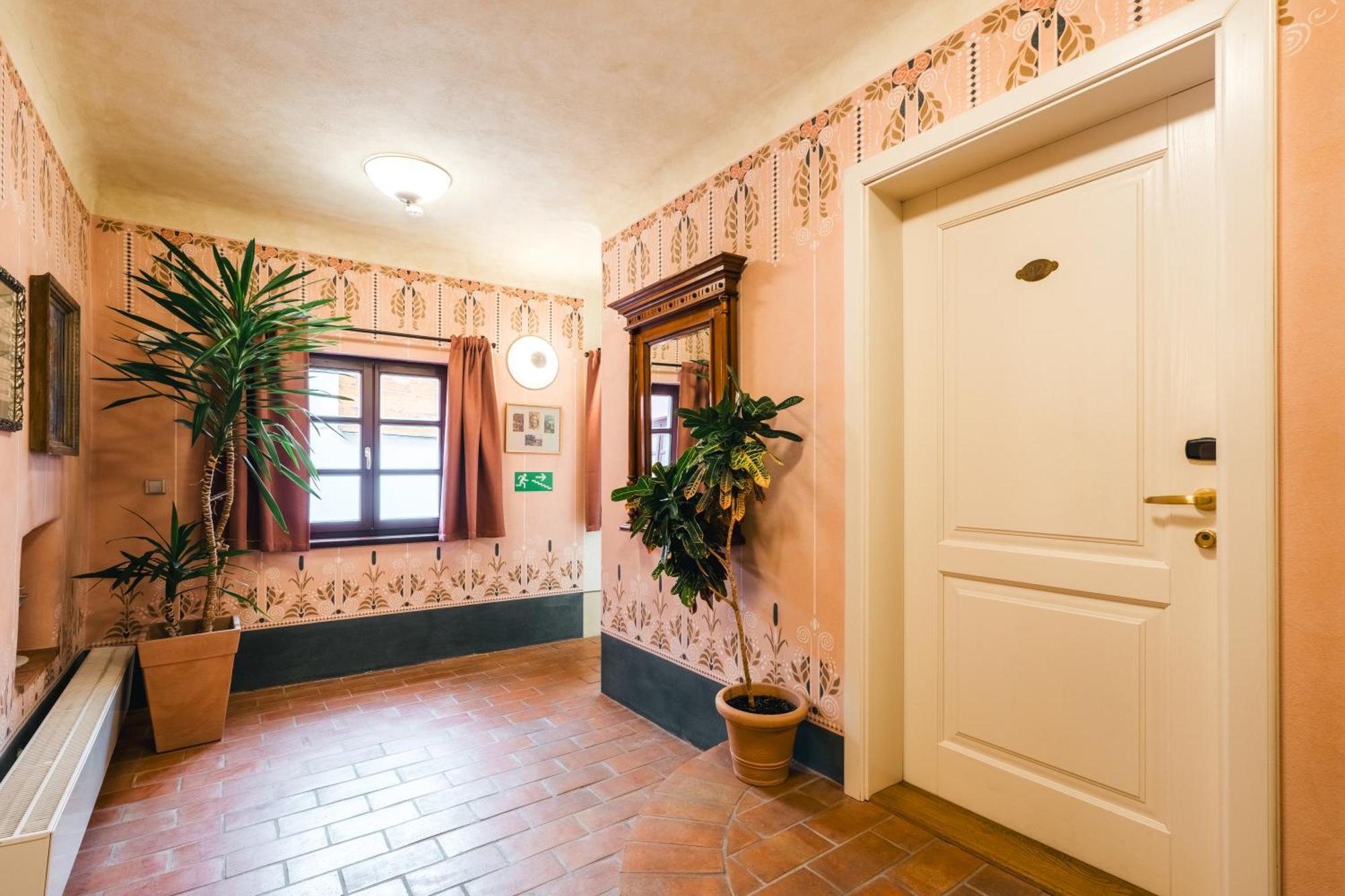 Hotel Latran Czeski Krumlow Zewnętrze zdjęcie